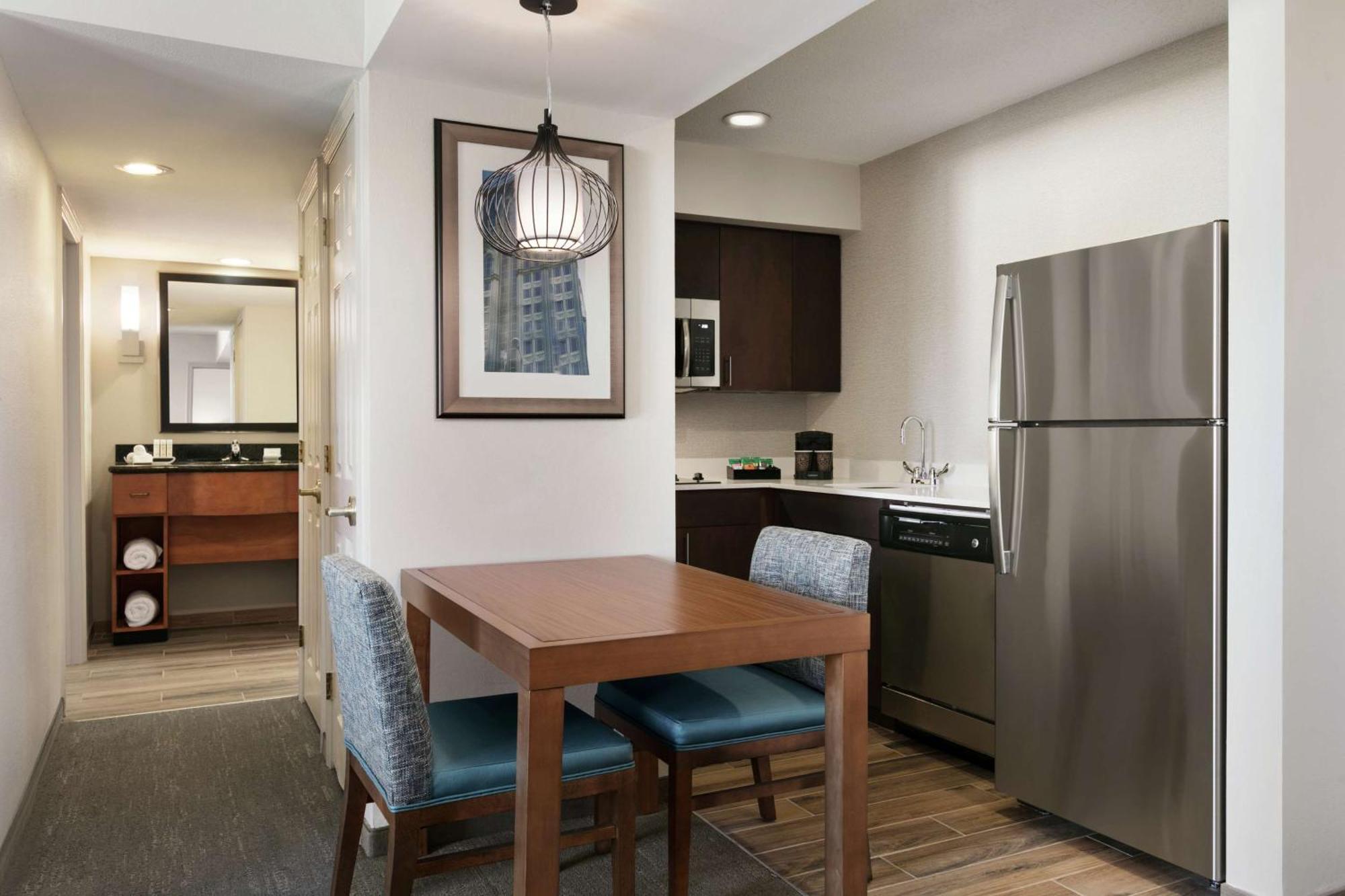 Homewood Suites By Hilton Kansas City Airport Zewnętrze zdjęcie