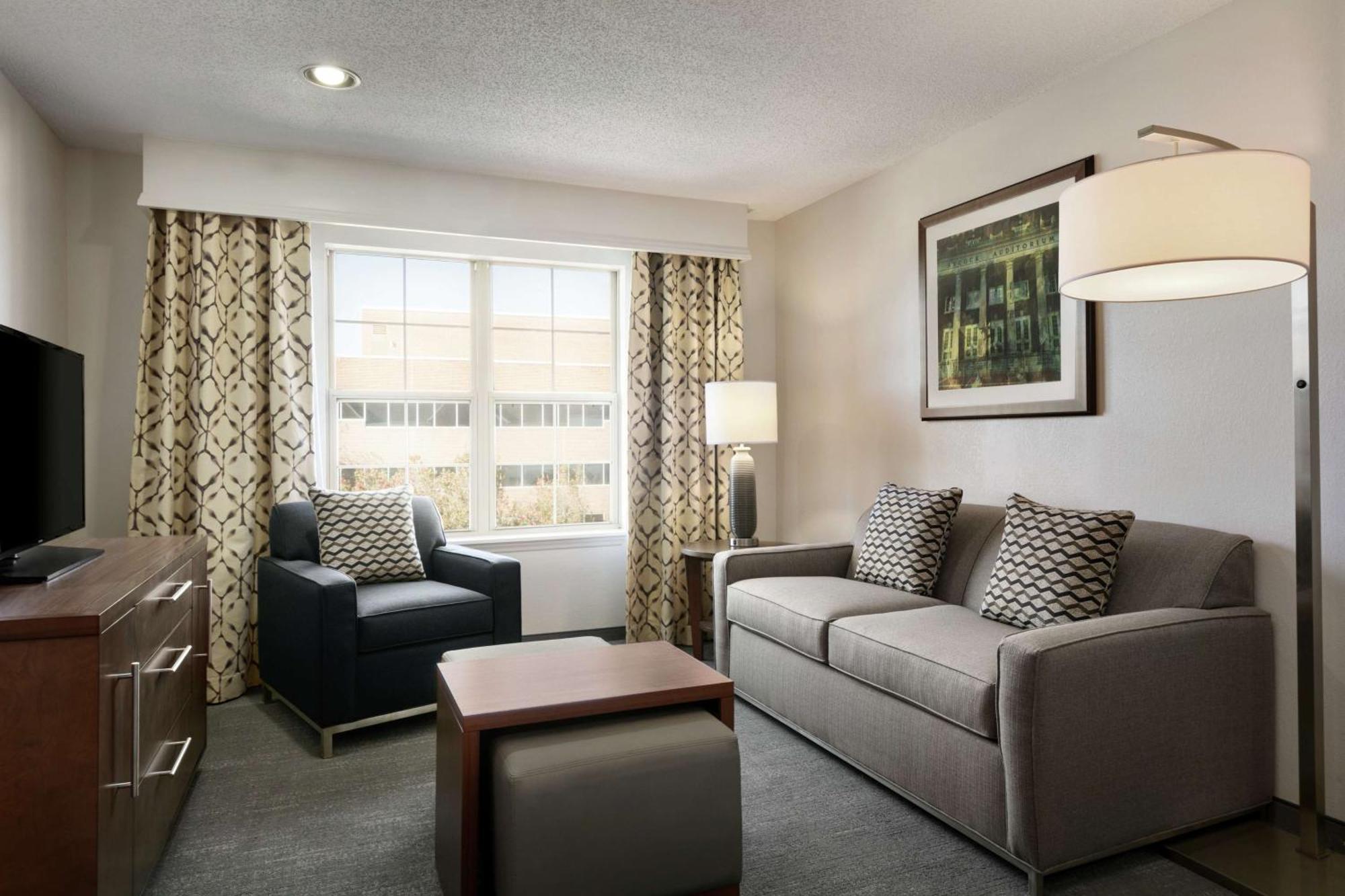 Homewood Suites By Hilton Kansas City Airport Zewnętrze zdjęcie